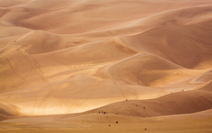 People on Great Sand Dunes NP 
