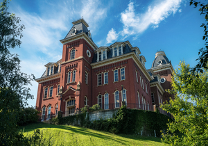 Side of Woodburn Hall at WVU