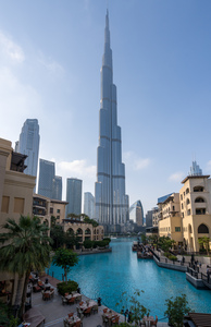 Restaurants and cafes of Dubai downtown business district