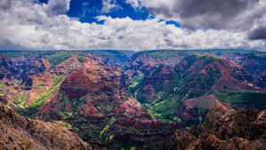 Dramatic sun lighting on Waimea Canyon on Kauai
