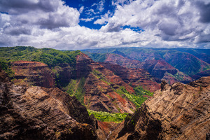 Dramatic sun lighting on Waimea Canyon on Kauai