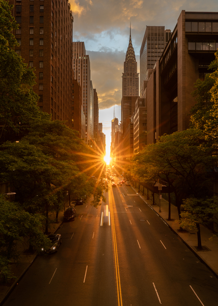 Manhattanhenge along 42nd street in NYC by Steve Heap