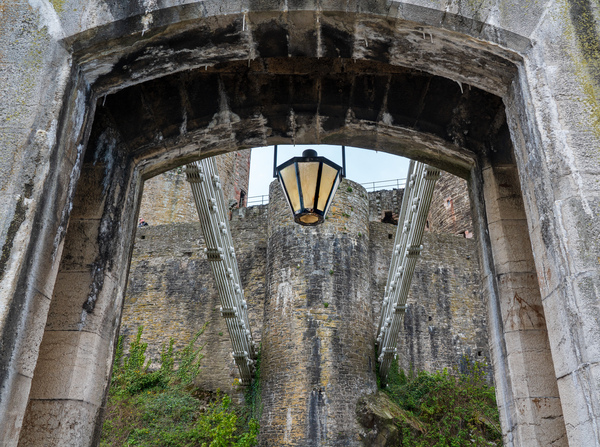 Thomas Telford suspension bridge to the Castle in Conwy by Steve Heap