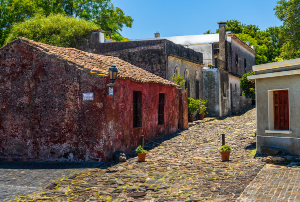 Street of Sighs in historical town of Colonia del Sacramento by Steve Heap