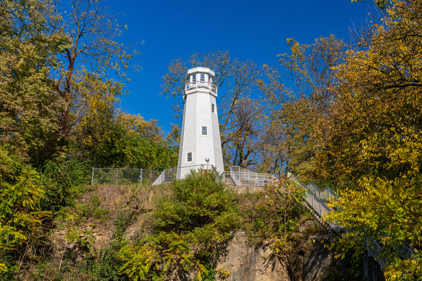 Mark Twain memorial lighthouse in Hannibal Missouri by Steve Heap