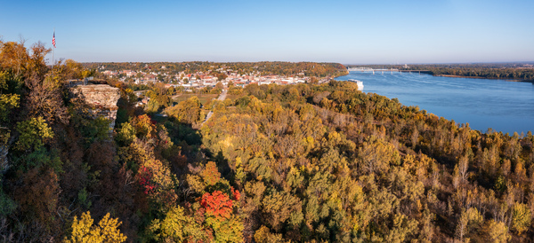 Lovers Leap overlook in Hannibal Missouri with townscape by Steve Heap
