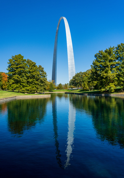 Gateway Arch of St Louis Missouri reflecting in the lake by Steve Heap