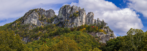 Seneca Rocks in West Virginia by Steve Heap