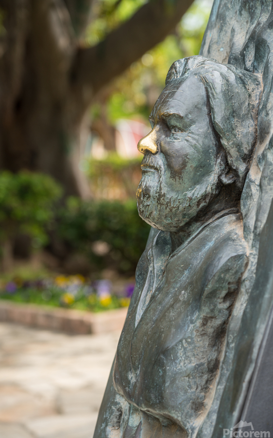 Statue of bust of Gerald Durrell in Corfu  Imprimer