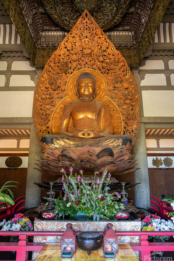 Statue of Buddha in the Byodo In buddhist temple on Oahu, Hawaii  Imprimer