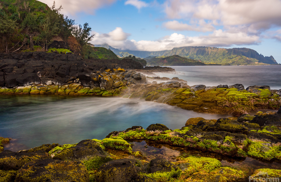 Long exposure image of the pool known as Queens Bath on  Kauai  Imprimer