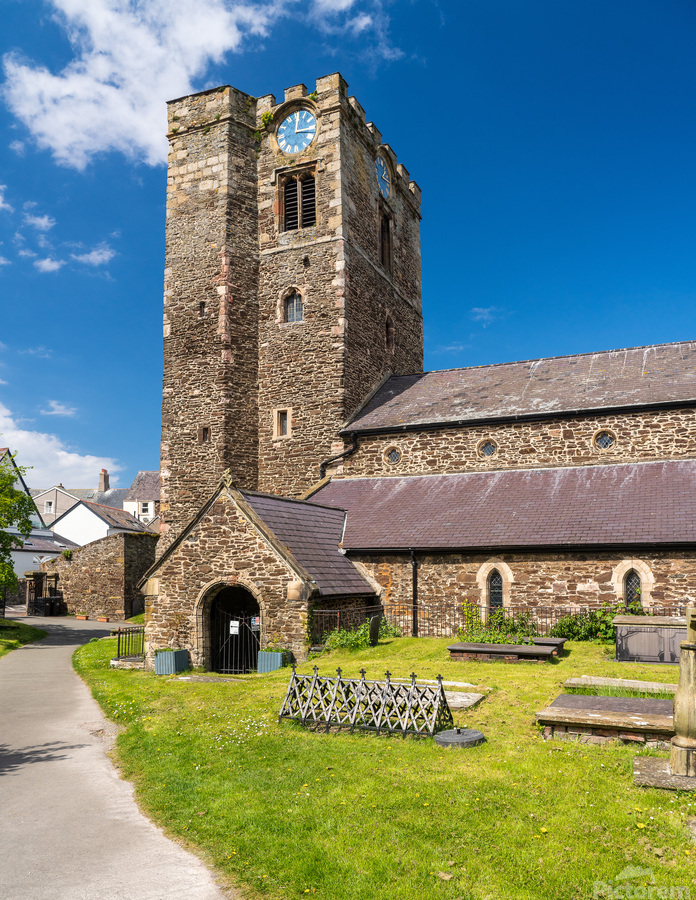 St Marys Church in historic Conwy in North Wales  Imprimer
