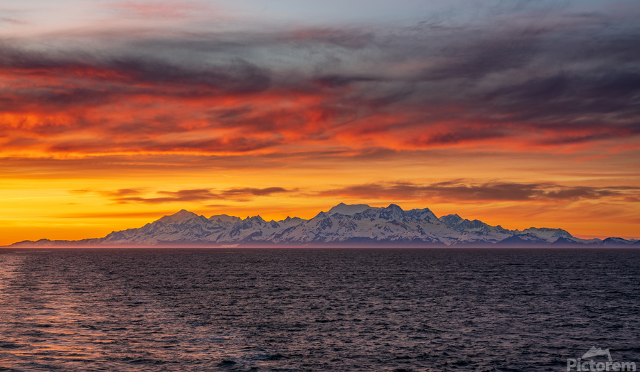 Sunset by Mt Fairweather and the Glacier Bay National Park in Al  Print