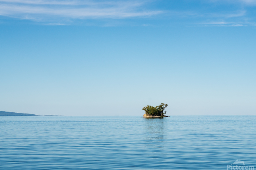 Small rocky island in Lake Champlain  Print