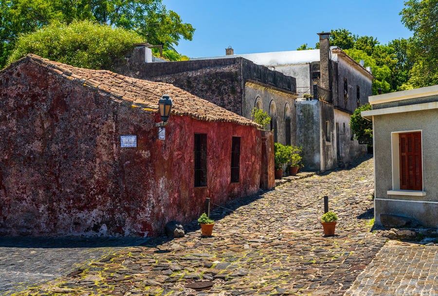 Street of Sighs in historical town of Colonia del Sacramento  Imprimer
