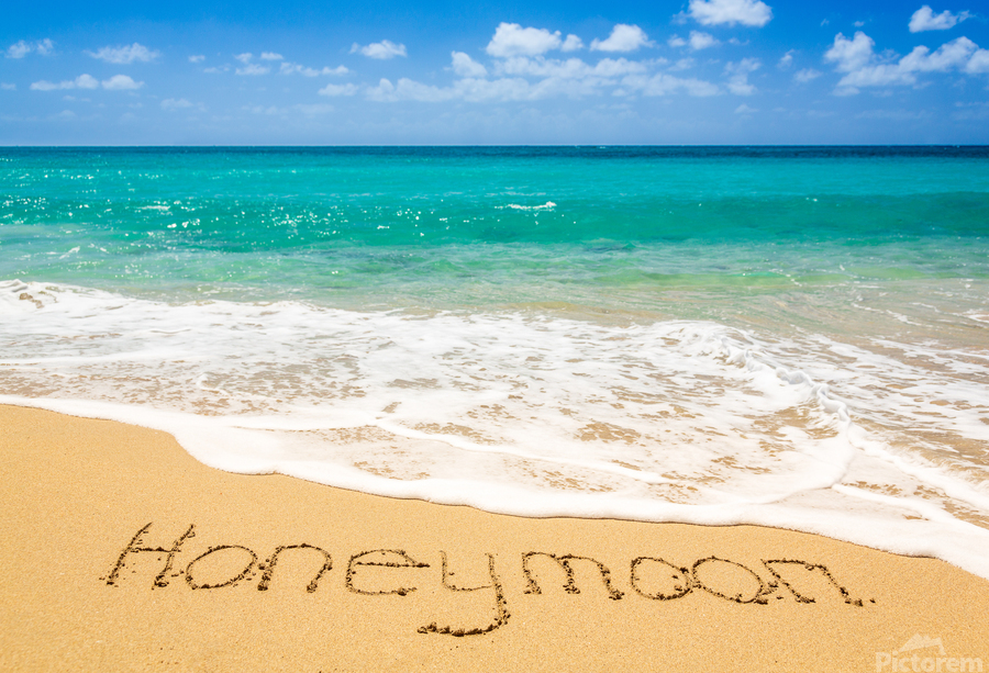 Romantic memory of honeymoon on tropical island  Imprimer
