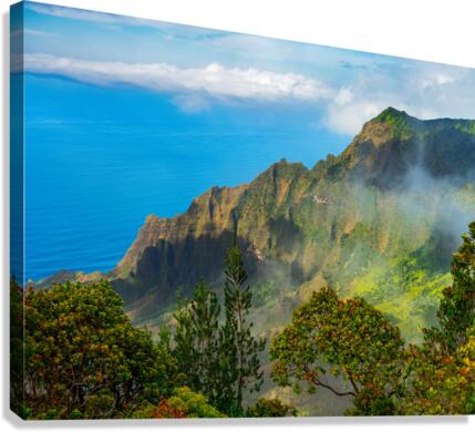 Dramatic view of Kalalau valley Kauai  Canvas Print