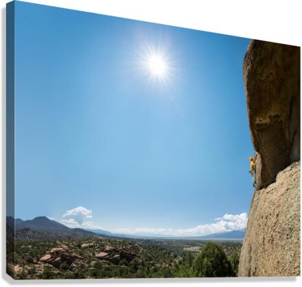 Senior man on steep rock climb in Colorado  Impression sur toile