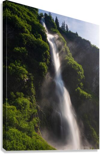 Dramatic waterfall of Bridal Veil Falls in Keystone Canyon  Impression sur toile