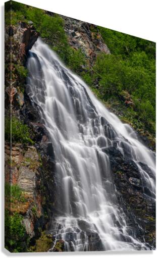 Dramatic waterfall of Horsetail Falls in Keystone Canyon  Impression sur toile