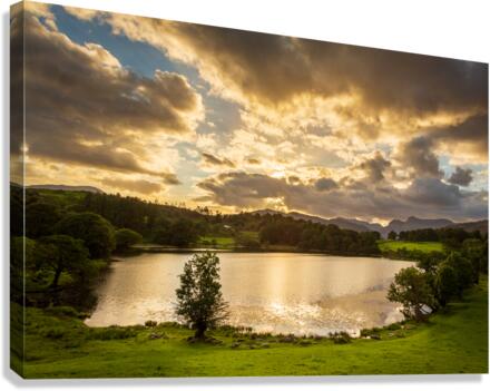 Sunset at Loughrigg Tarn in Lake District  Canvas Print