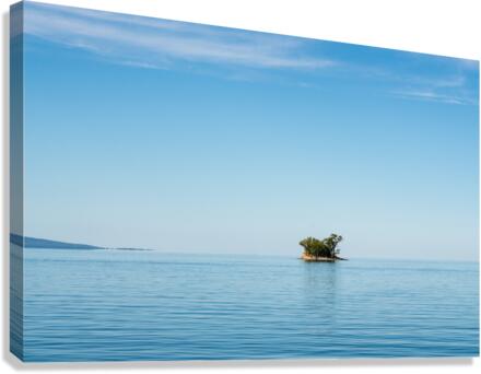 Small rocky island in Lake Champlain  Canvas Print