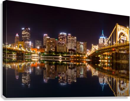 City Skyline of Pittsburgh at night  Impression sur toile