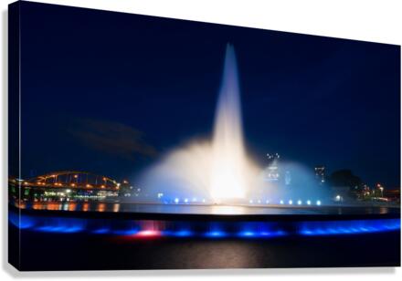 Point State Park Fountain in downtown Pittsburgh at night  Canvas Print
