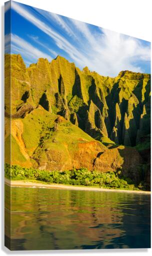 Vertical Na Pali coastline taken from Kauai cruise Canvas Print