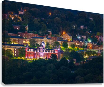 Downtown campus of West Virginia university at nightfall  Impression sur toile
