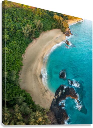 Top down view of rocks and waves on Lumahai beach Kauai  Impression sur toile