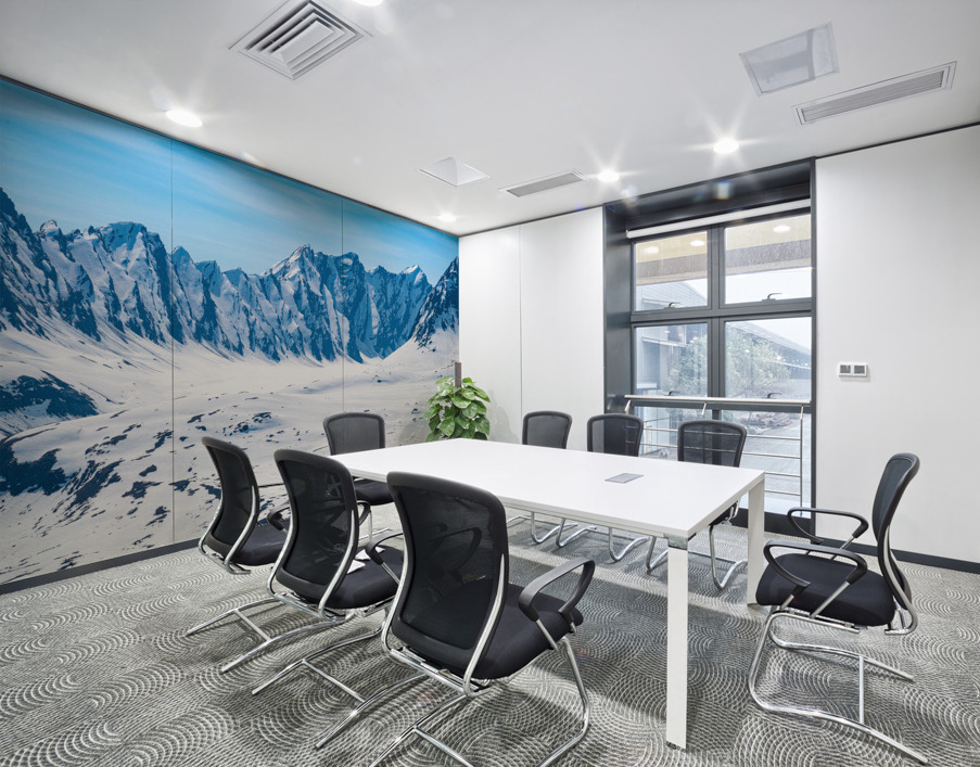 Majestic mountains of Thompson Pass rise over trees Wall Printing