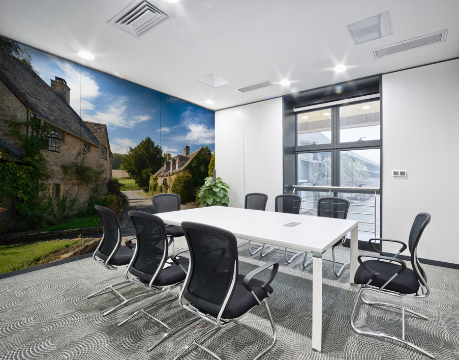 Old cotswold stone houses in Icomb Wall Printing