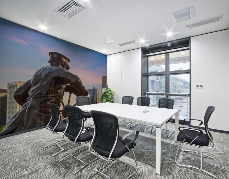 Captain on the Helm statue in Chicago Wall Printing