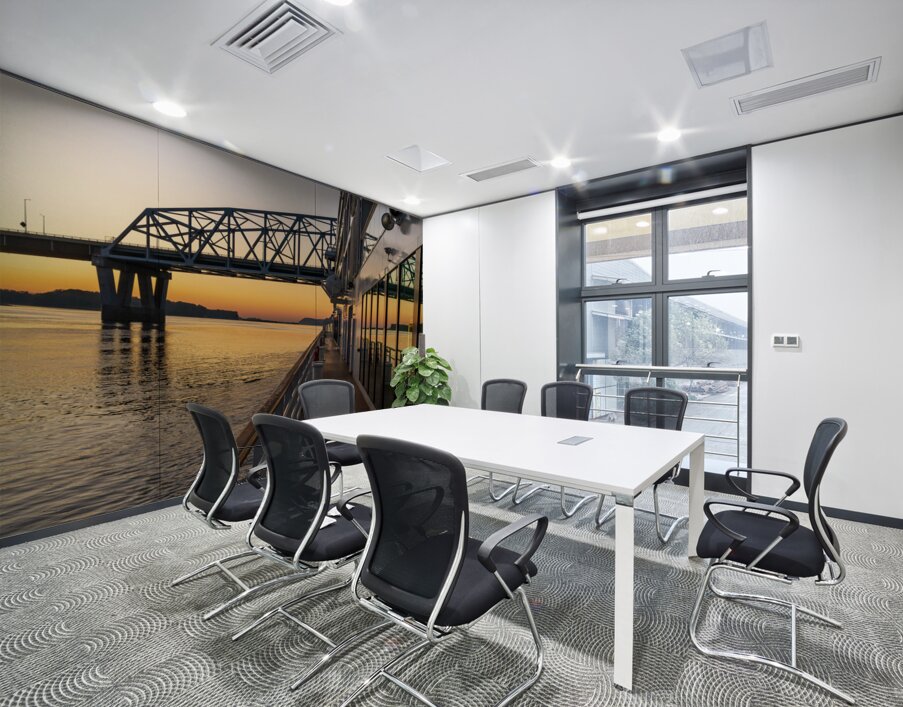 River cruise boat sails to Mark Twain Memorial road bridge Wall Printing