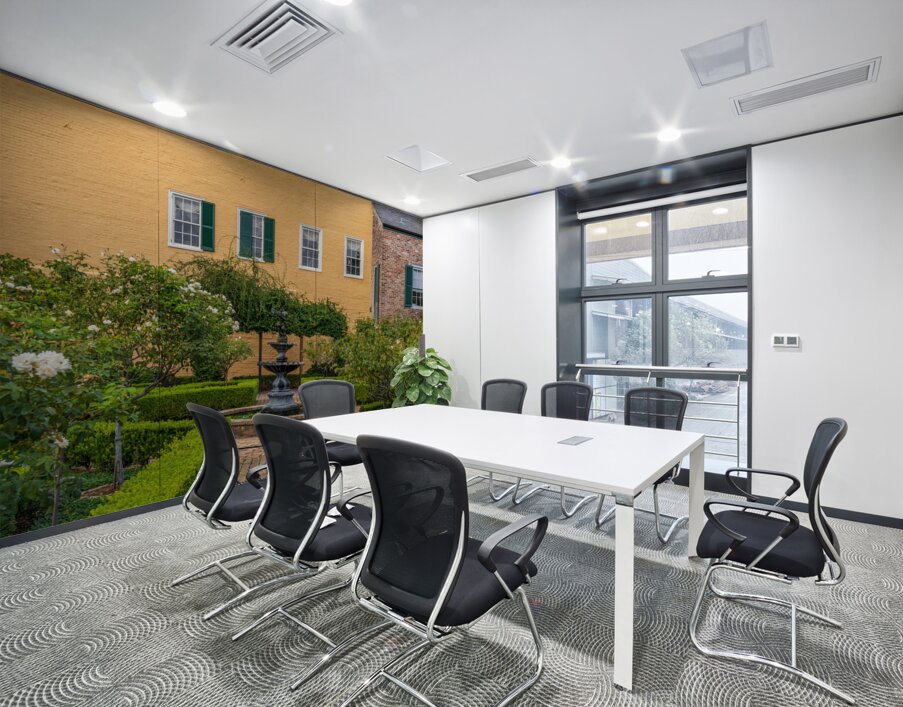 Small tree filled garden in French Quarter of New Orleans Wall Printing