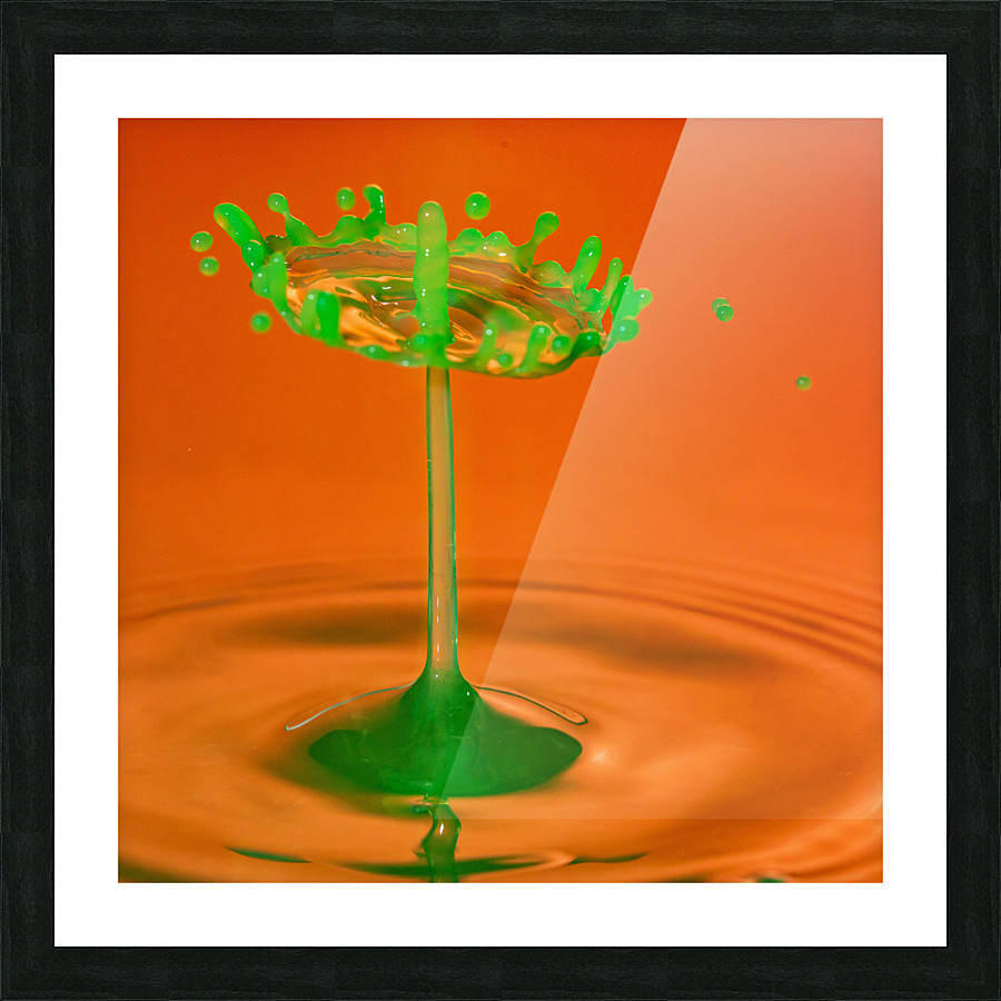 Water droplet collision crown Picture Frame print