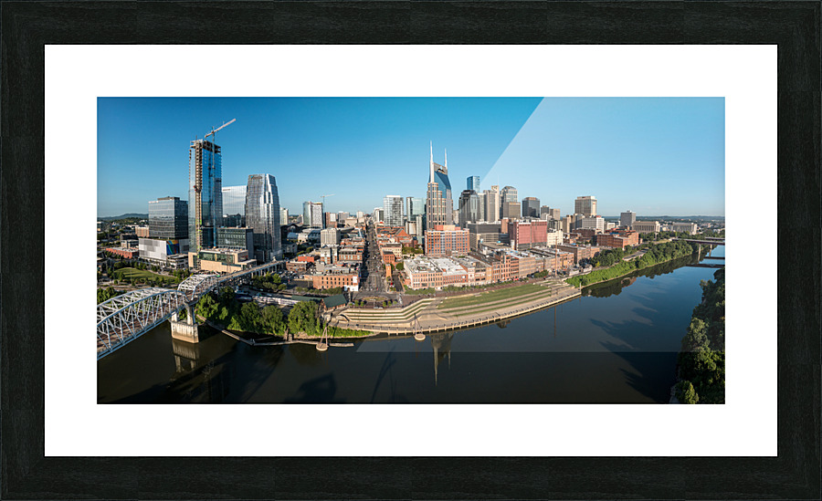 Panoramic skyline of Nashville in Tennessee from aerial drone  Impression encadrée
