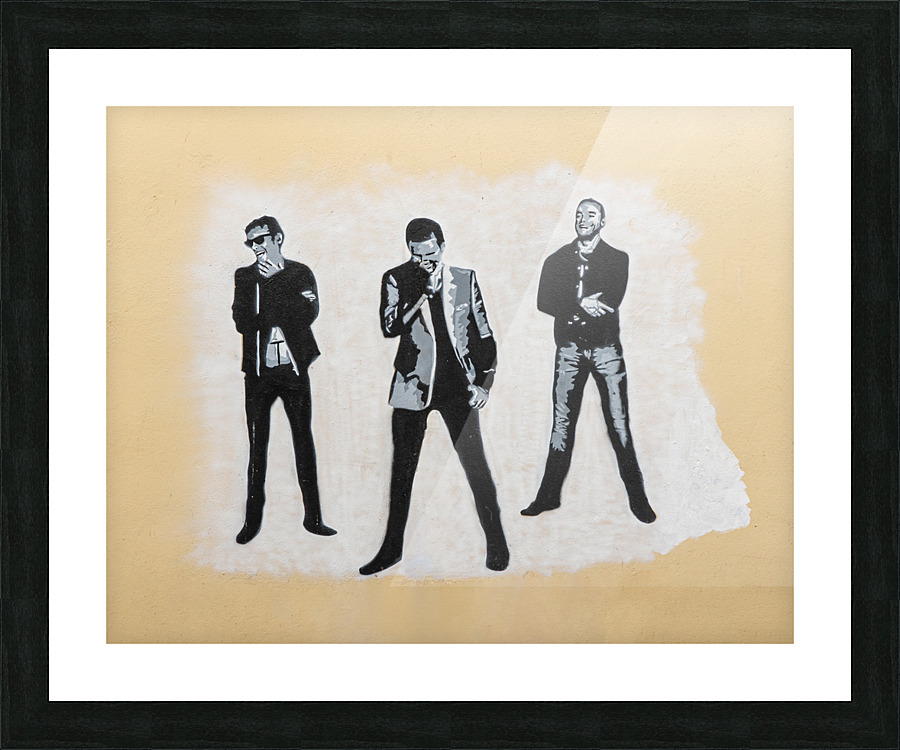 Wall painting of the pop group Muse   Impression encadrée