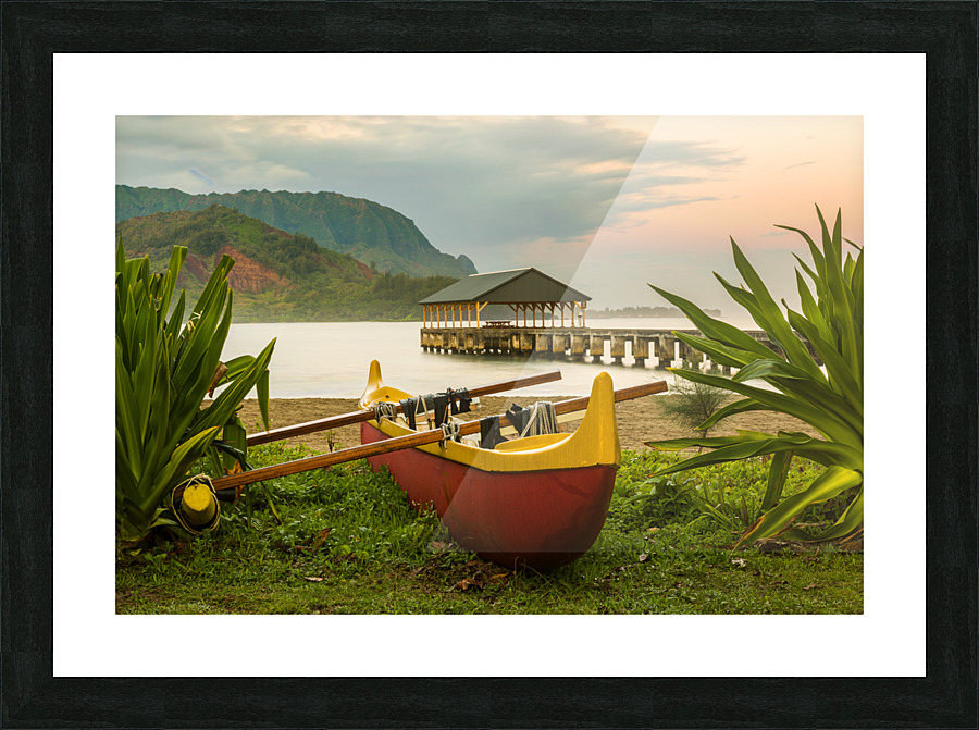 Hawaiian canoe by Hanalei Pier Impression et Cadre photo