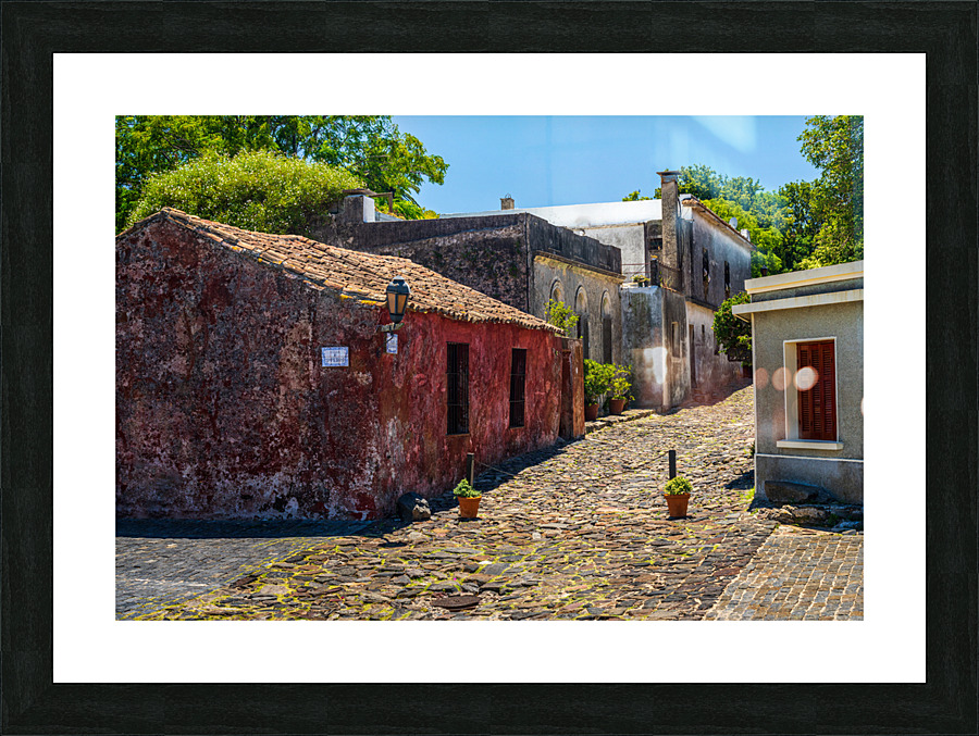 Street of Sighs in historical town of Colonia del Sacramento  Impression encadrée