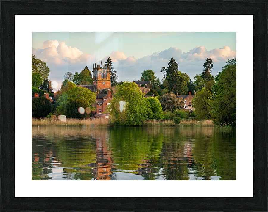 View across the Mere to the town of Ellesmere in Shropshire  Impression encadrée