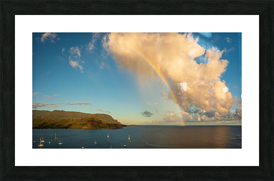 Rainbow over Hanalei bay in panorama across the ocean  Impression encadrée