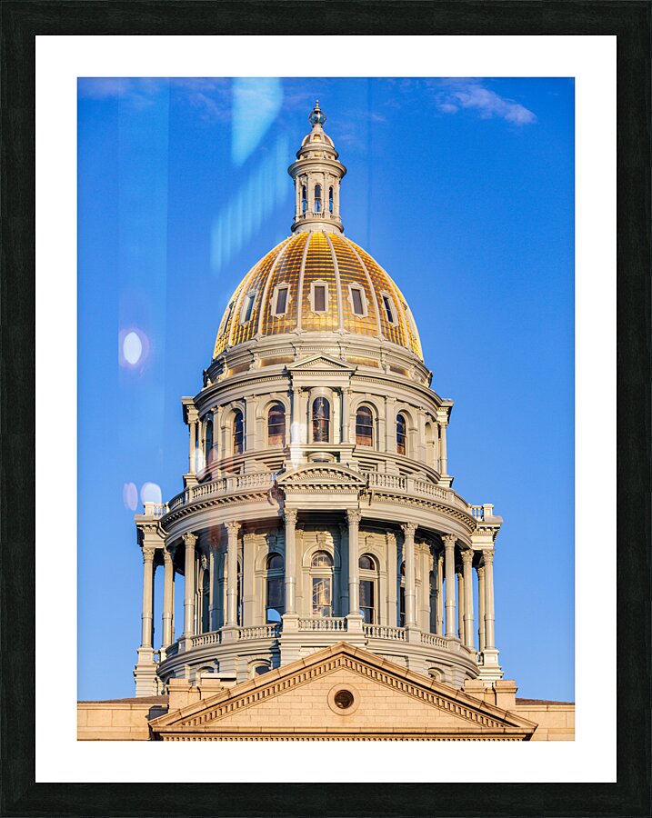 Gold covered dome of State Capitol Denver  Impression encadrée