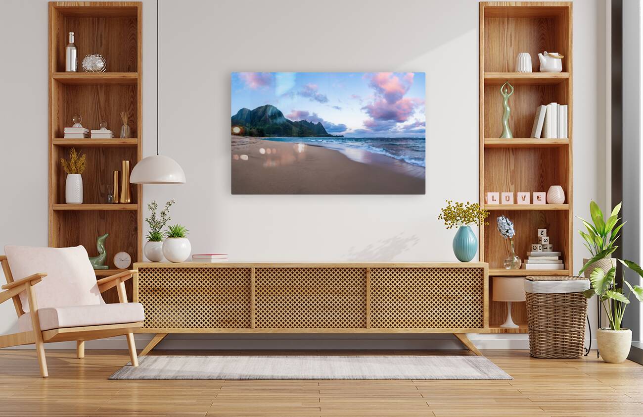 Early morning sunrise over Tunnels Beach on Kauai in Hawaii Reproduction