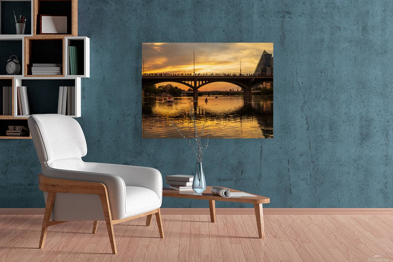 Bat watchers crowd on Congress Avenue bridge waiting for bats Reproduction