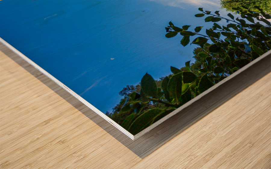 Church and graveyard in Chipping Campden Wood print